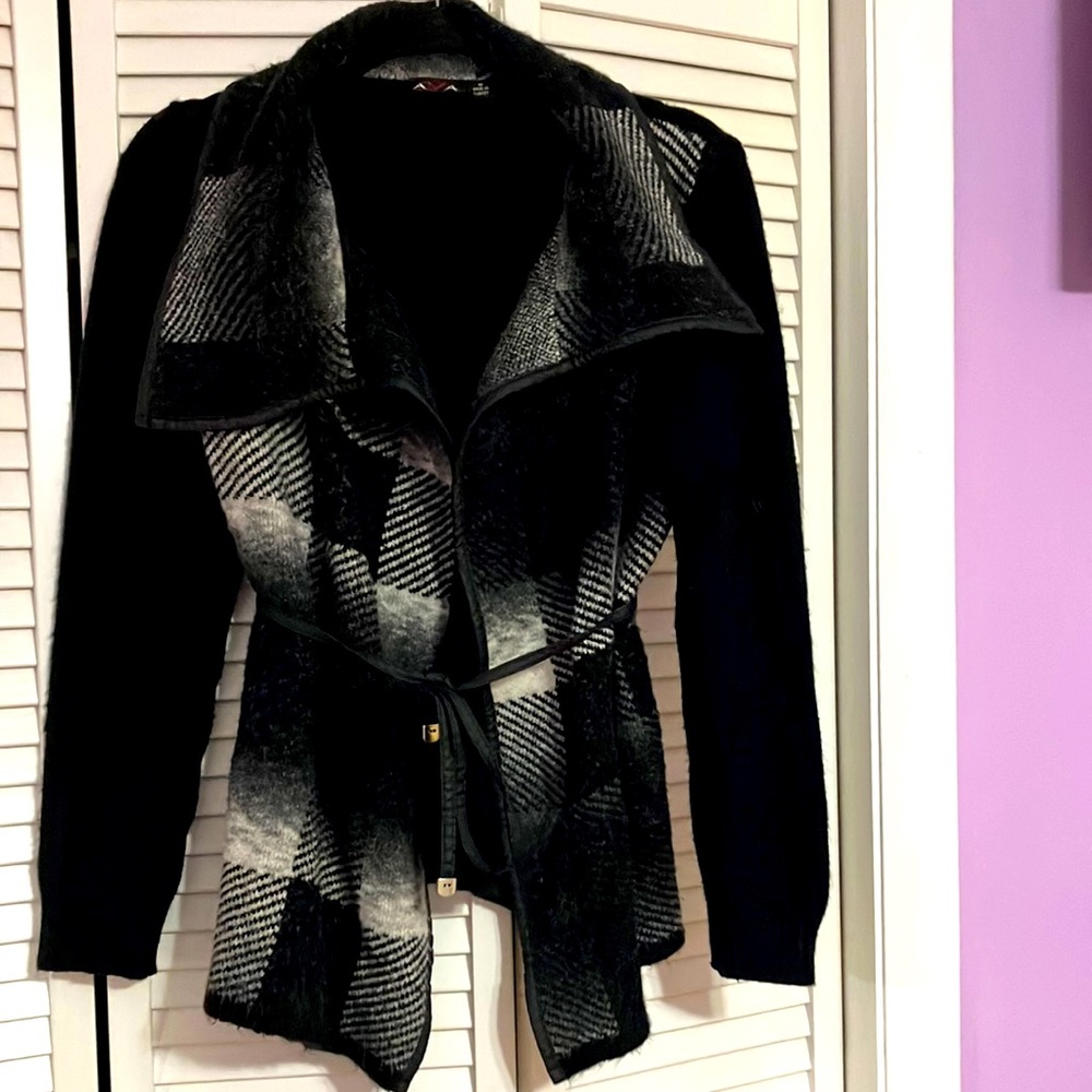 Beautiful Sweater Jacket